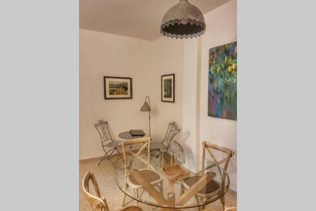 セビリアEl Patio De San Bernardoアパートメント エクステリア 写真