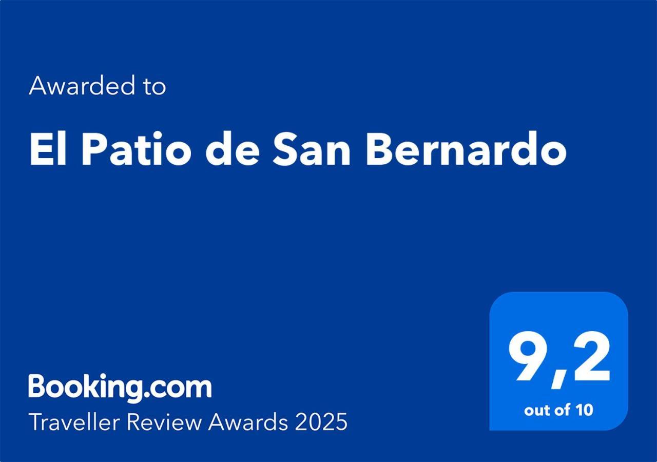 セビリアEl Patio De San Bernardoアパートメント エクステリア 写真